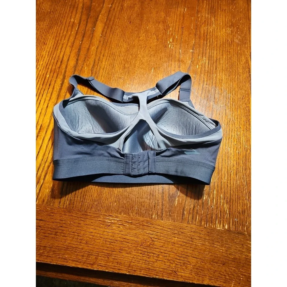 Brooks Dare Racerback Running Bra Women Sports Bra Size‎ 34E Asphalt Gray (A780)